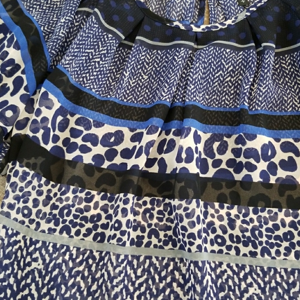 Express Print Top - Picture 2 of 5